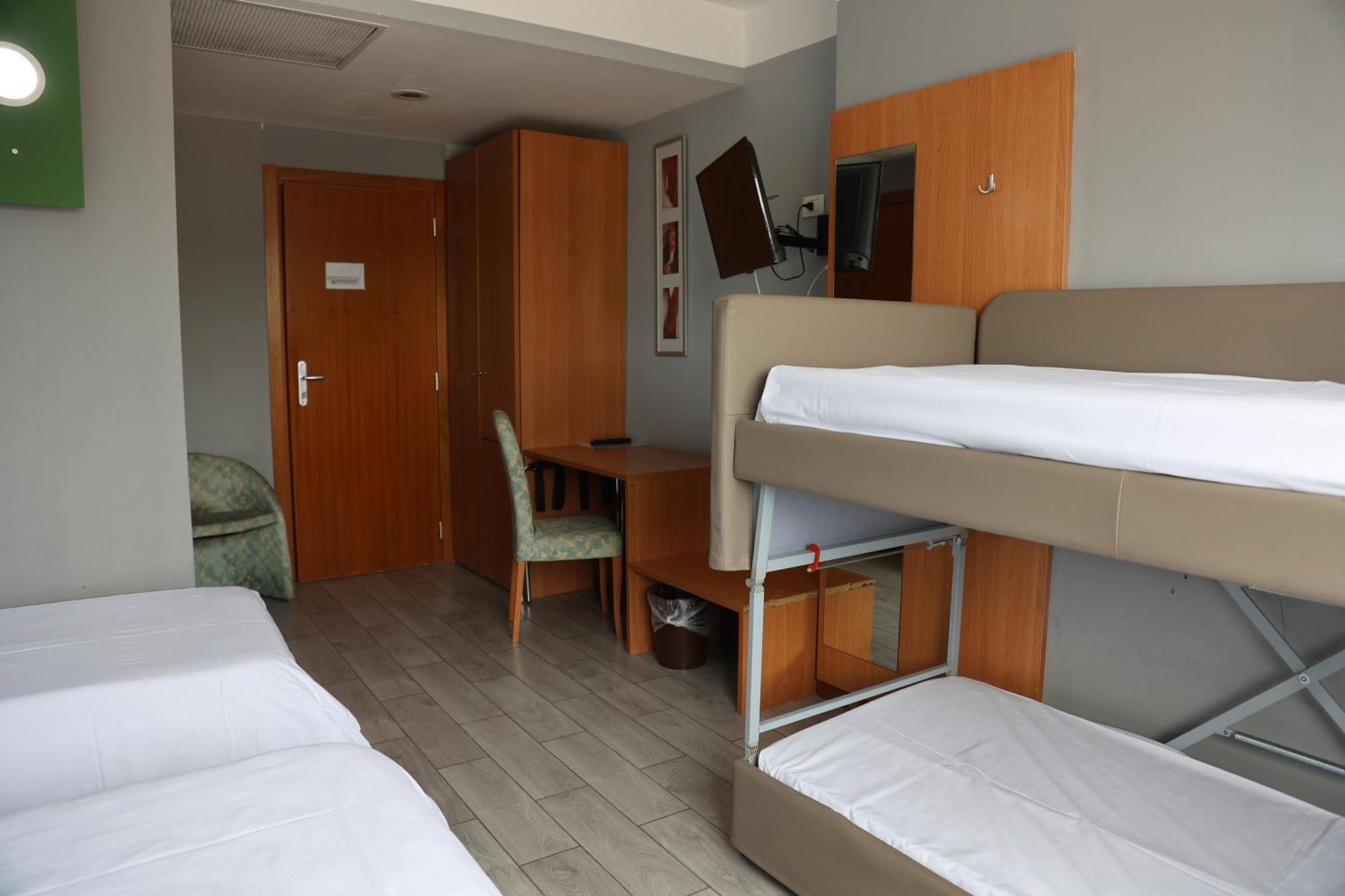 Hotel Garda Афи Екстериор снимка