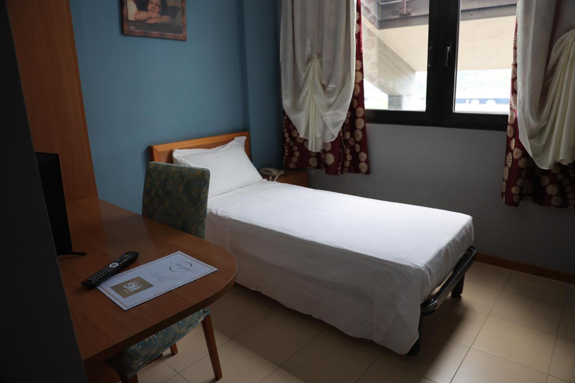 Hotel Garda Афи Екстериор снимка